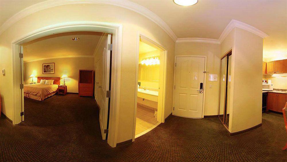 Comfort Suites San Jose Airport Buitenkant foto