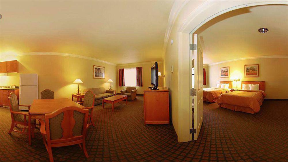 Comfort Suites San Jose Airport Buitenkant foto